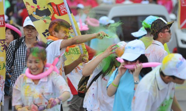 五一劳动节是国际节日,劳动节的主要风俗是什么图7