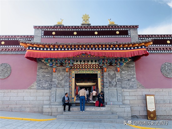 西宁这座佛教胜地塔尔寺，庄严神圣宏伟壮观，历经600年享誉世界