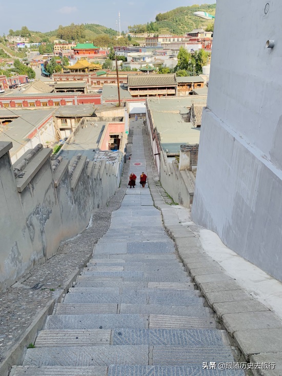 西宁这座佛教胜地塔尔寺，庄严神圣宏伟壮观，历经600年享誉世界