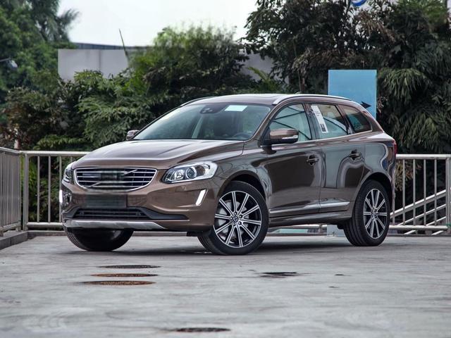 2022款 2.0T 沃尔沃XC60油耗怎么样 沃尔沃XC60购车手册-