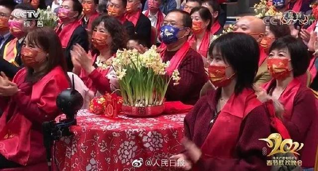 春晚口罩火了，线上月销过万！原主现身：网上均非正品-