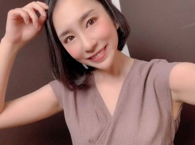 ​最炙手可热的熟女人妻舞原圣写真分享，业界熟女系的新贵！