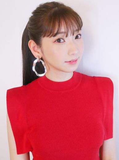 井上麻里奈海报