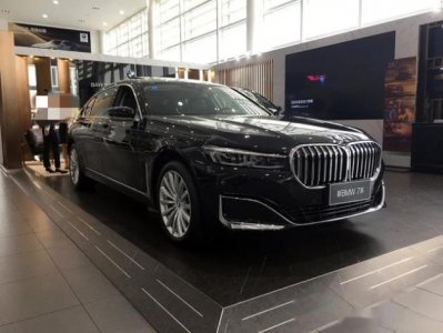 ​宝马730LI：它是一台落地价格还不到90万的宝马7系轿车